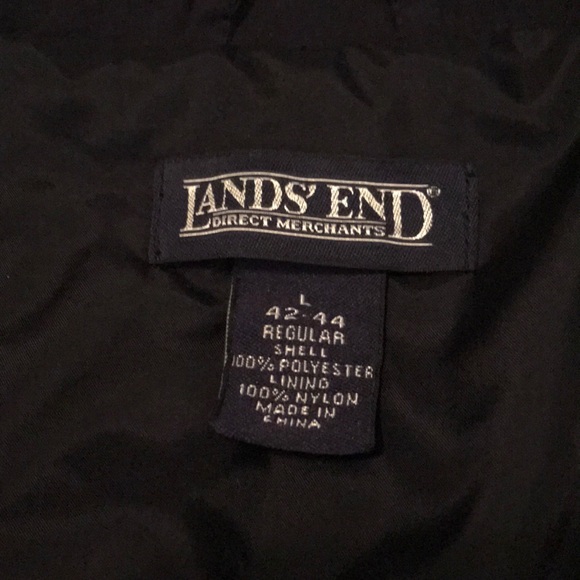 Lands End windbreaker rain jacket. Gently worn - Picture 3 of 4
